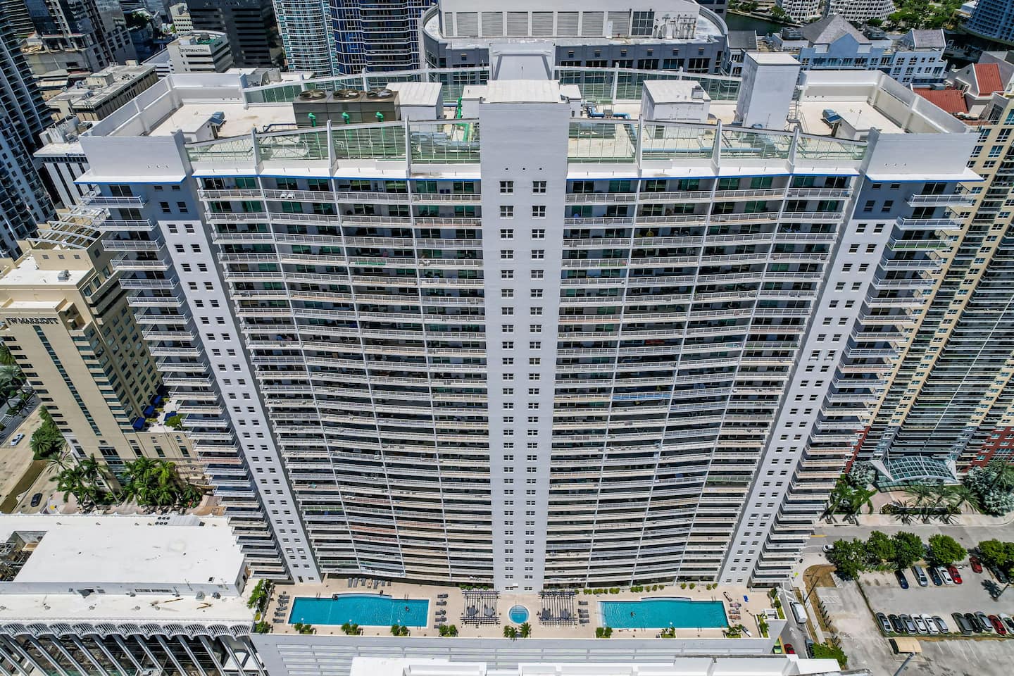 Modern Brickell Studio |2 Queen Bds | Free Parking — interior photo 2, Miami vacation rental by Vantage Stays