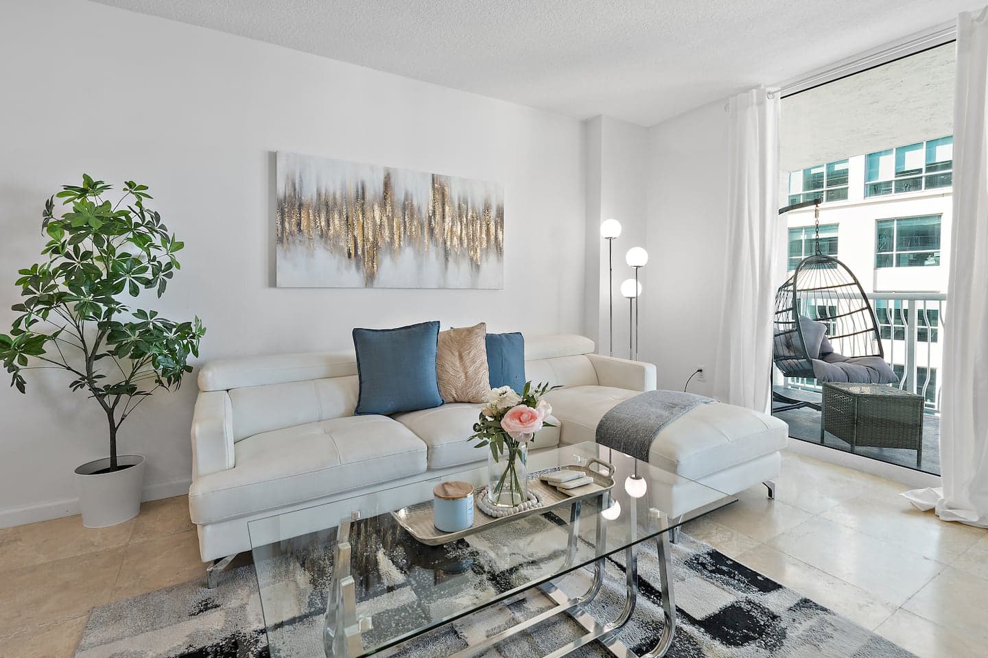 Upscale Brickell 1BR with Pool, Gym & City Views — interior photo 1, Miami vacation rental by Vantage Stays