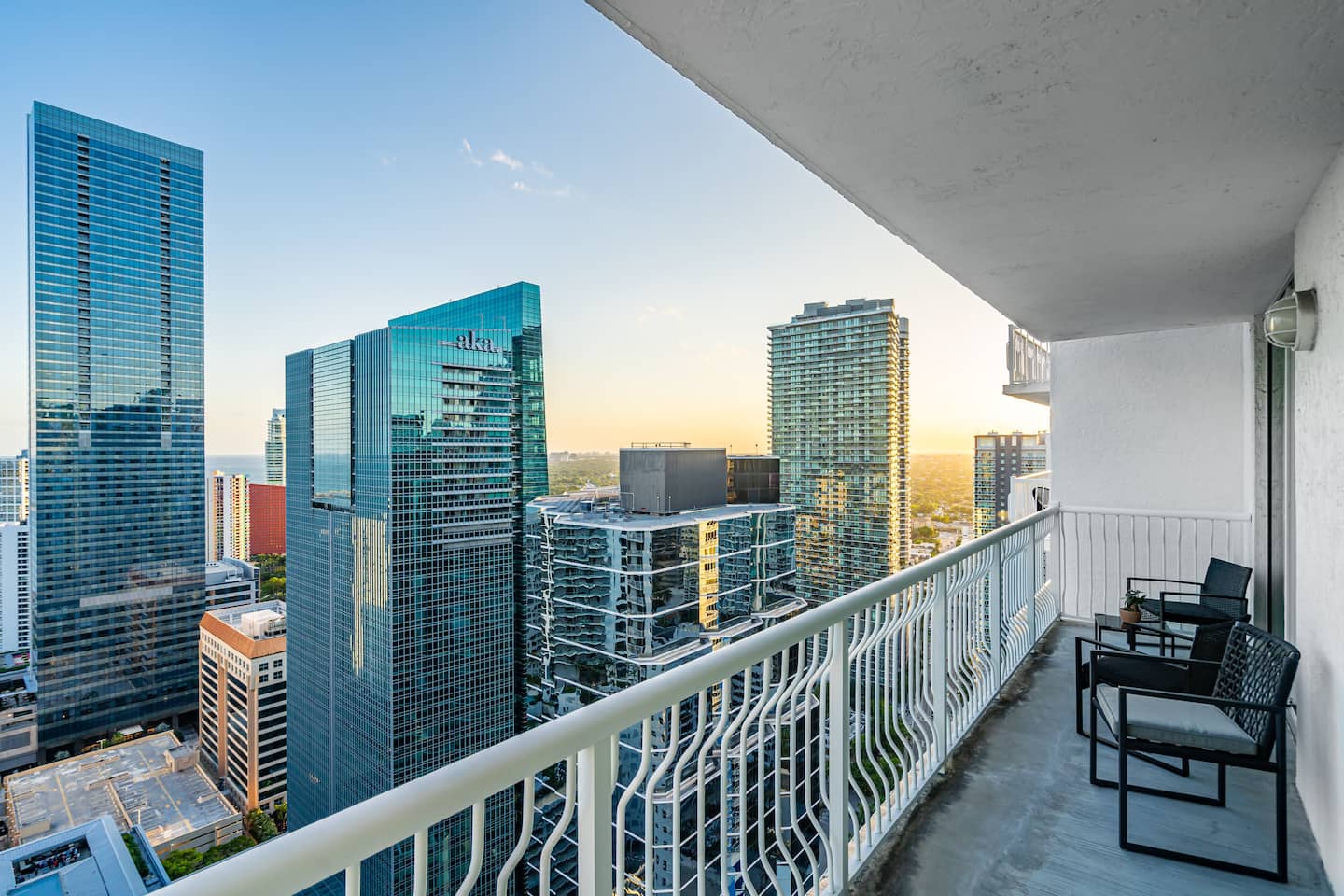Cozy 1/1 Overlooking Brickell’s Skyline — interior photo 1, Miami vacation rental by Vantage Stays